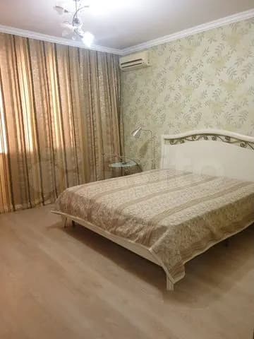 Продается 2-комн. квартира, 73 м²