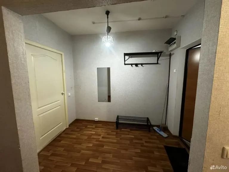 Продается 2-комн. квартира, 63.9 м²