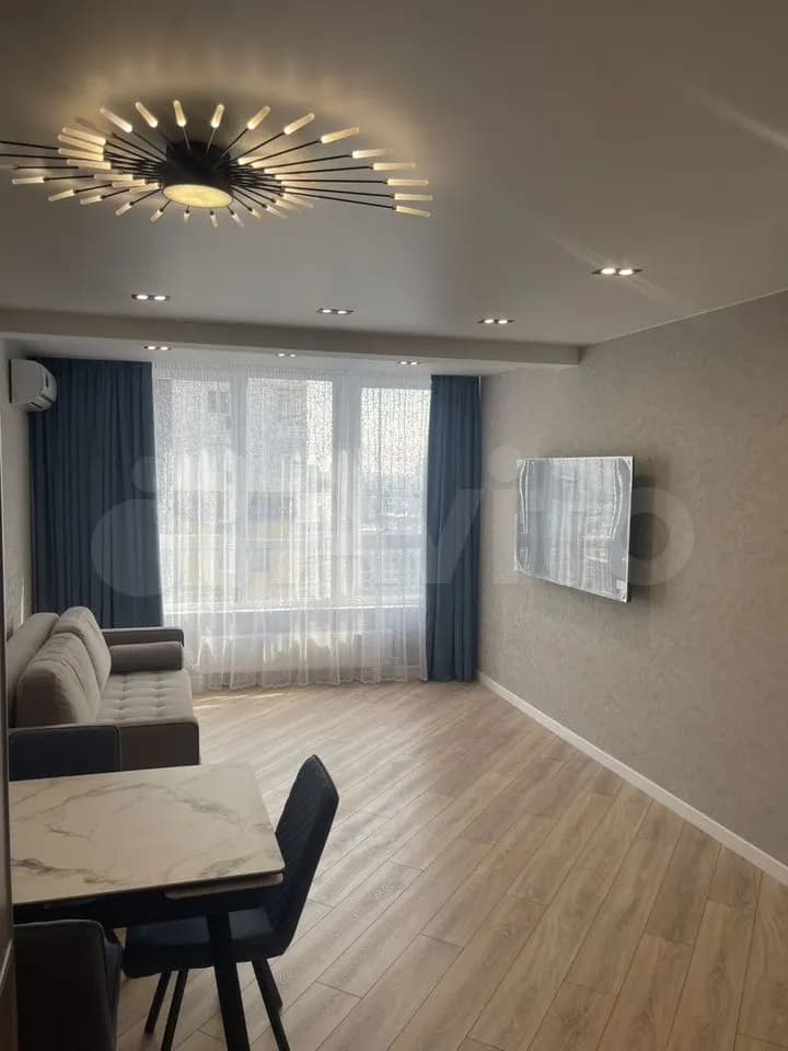 Продается 1-комн. квартира, 62.3 м² — фото 2
