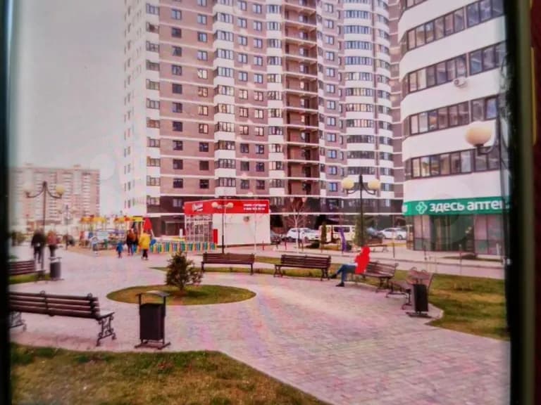 Продается 2-комн. квартира, 70.9 м²