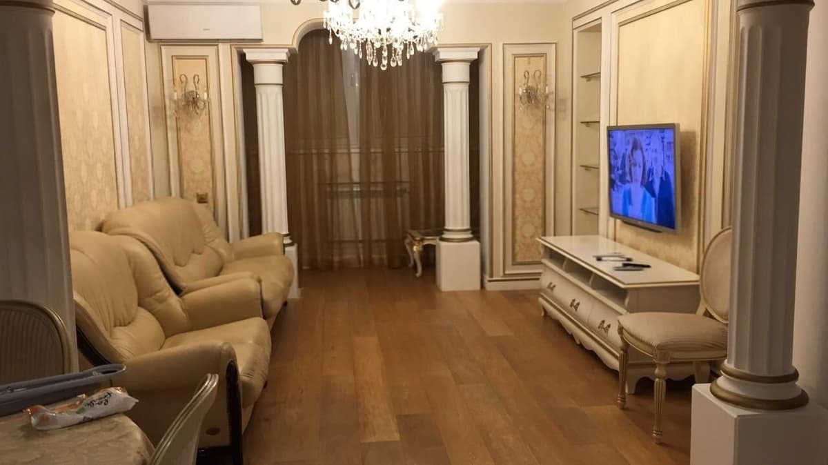 Продается 2-комн. квартира, 72.1 м²