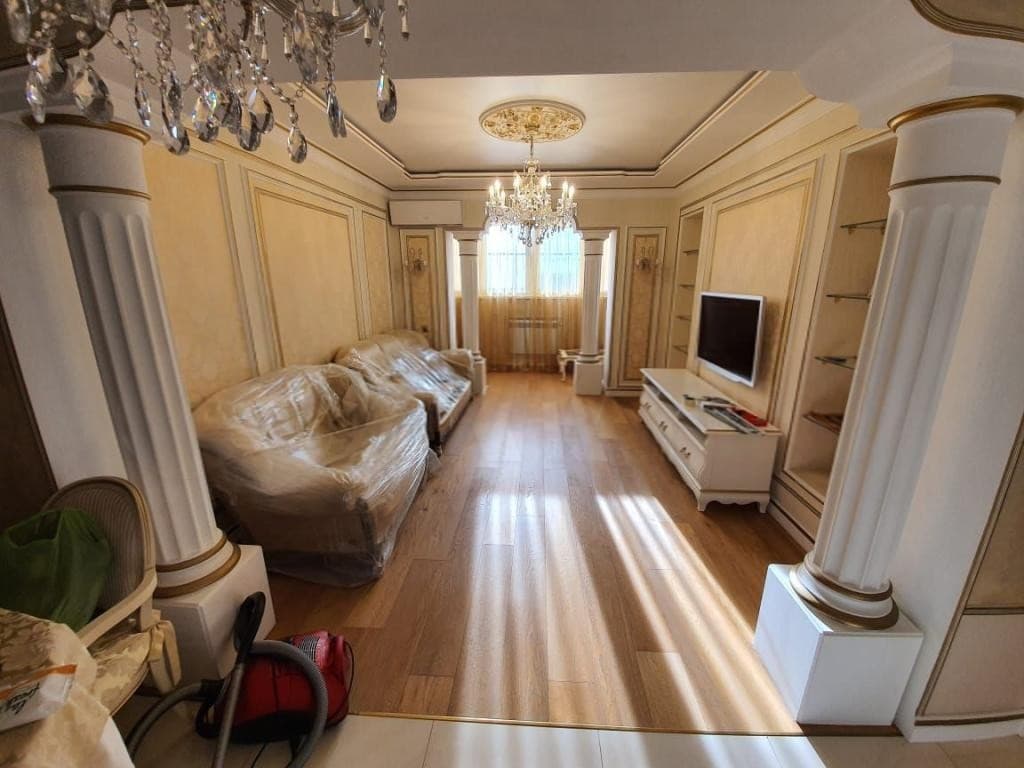 Продается 2-комн. квартира, 72.1 м² — фото 2