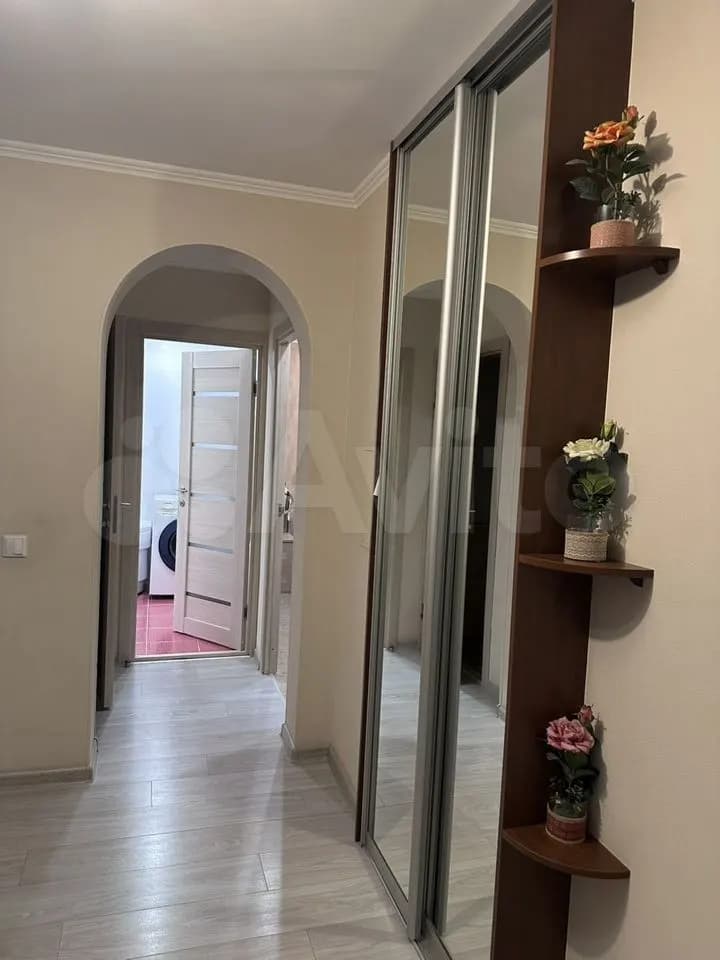 Продается 2-комн. квартира, 58 м² — фото 2