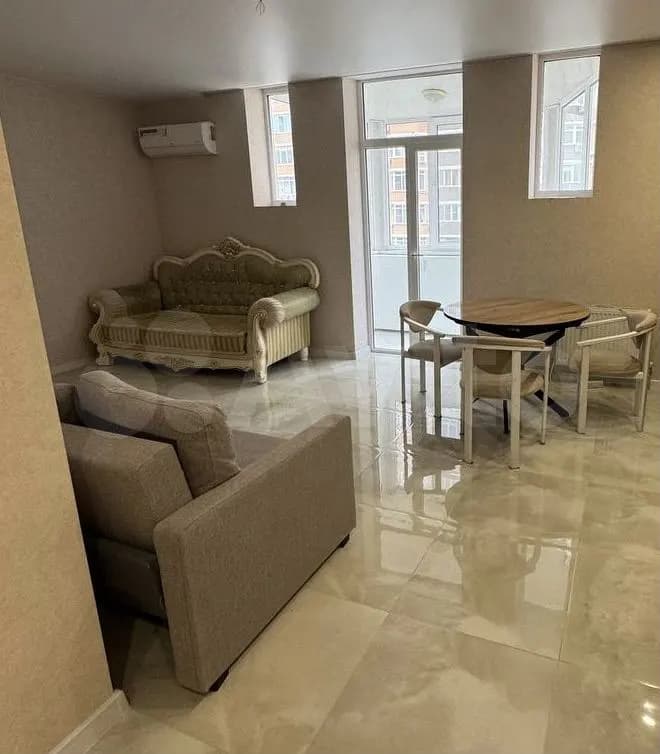 Продается 2-комн. квартира, 83.3 м²