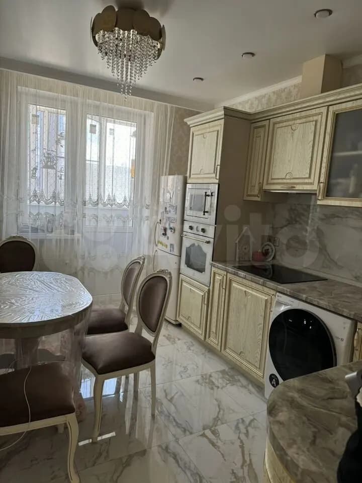 Продается 2-комн. квартира, 58 м²