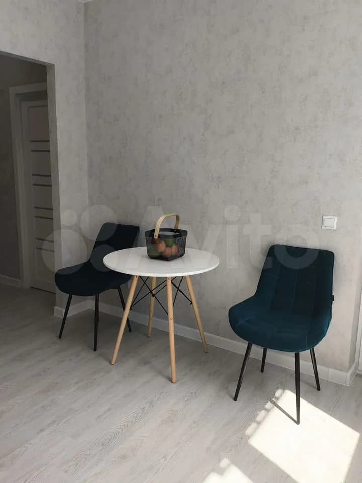 Продается 2-комн. квартира, 42.4 м²