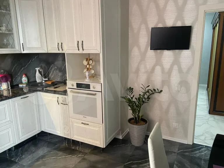 Продается 2-комн. квартира, 67 м² — фото 2