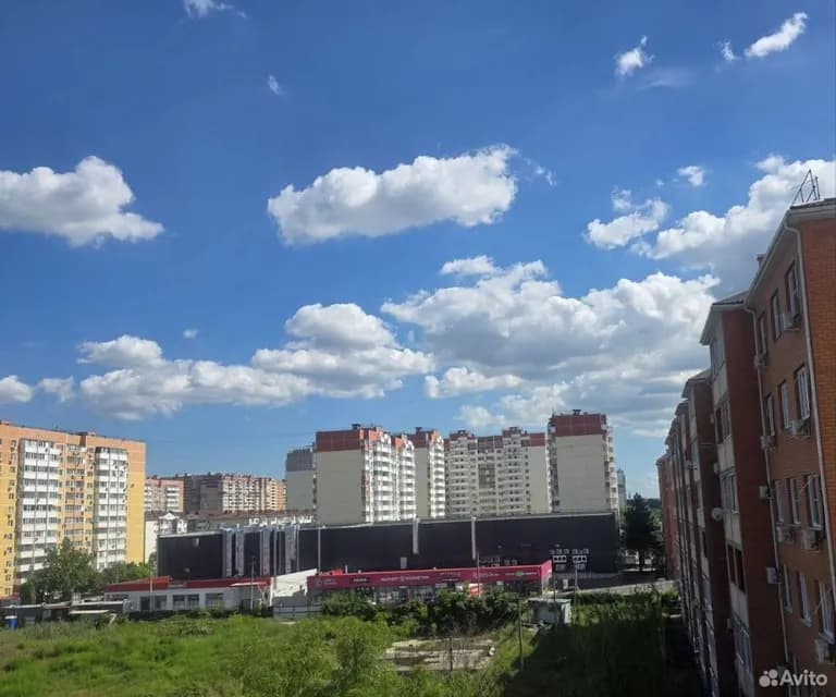 Продается 2-комн. квартира, 60 м²