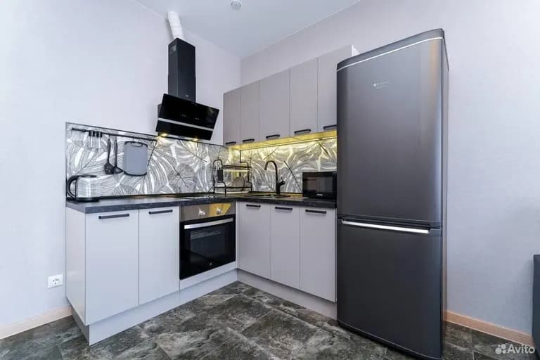 Продается 1-комн. квартира, 43 м² — фото 3