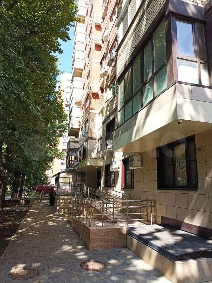 Продается 2-комн. квартира, 55 м² — фото 2