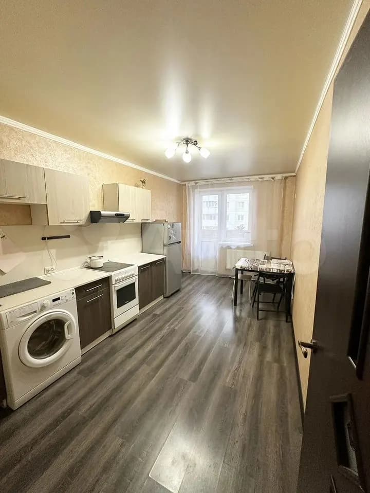 Продается 2-комн. квартира, 62.5 м²