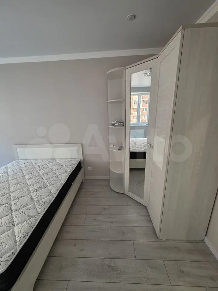 Продается 1-комн. квартира, 35 м² — фото 4