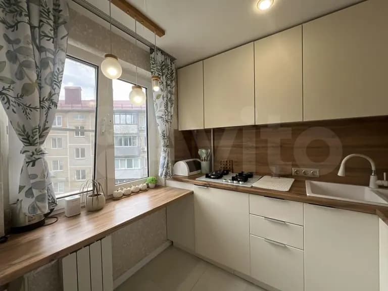 Продается 3-комн. квартира, 58.6 м²