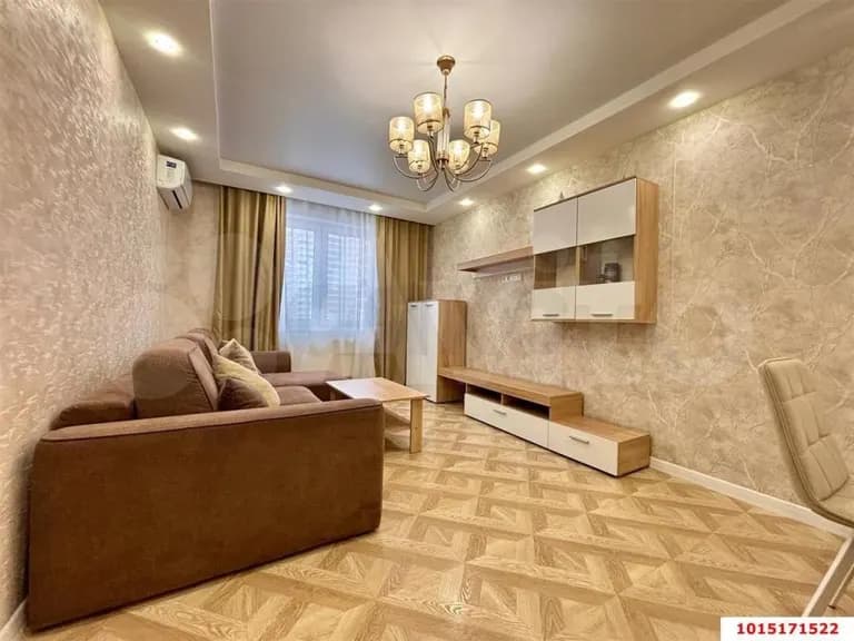 Продается 2-комн. квартира, 60.6 м²