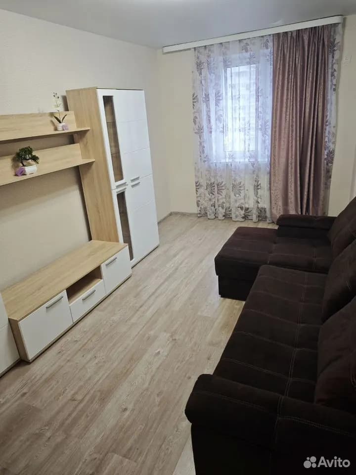 Продается 2-комн. квартира, 60.9 м²