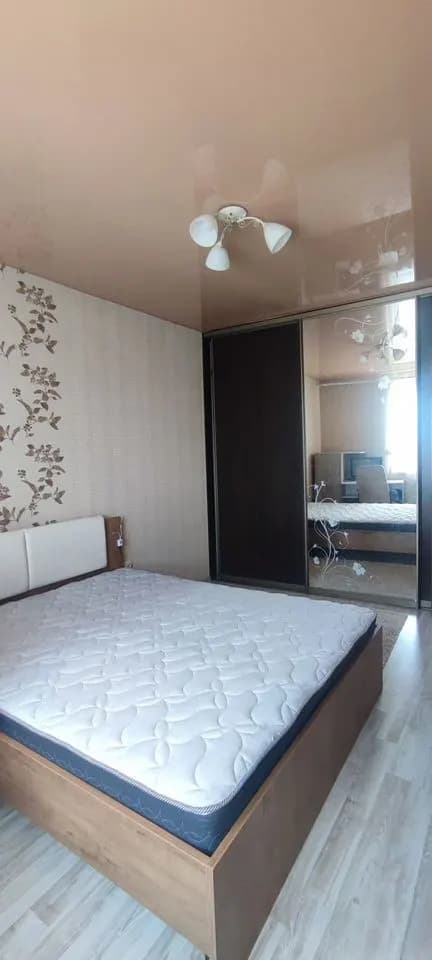 Продается 2-комн. квартира, 55.2 м²