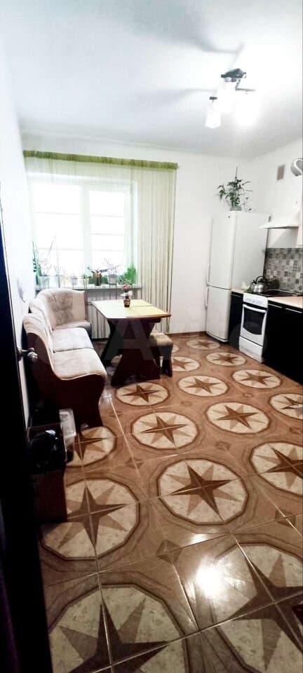 Продается 2-комн. квартира, 64.6 м²
