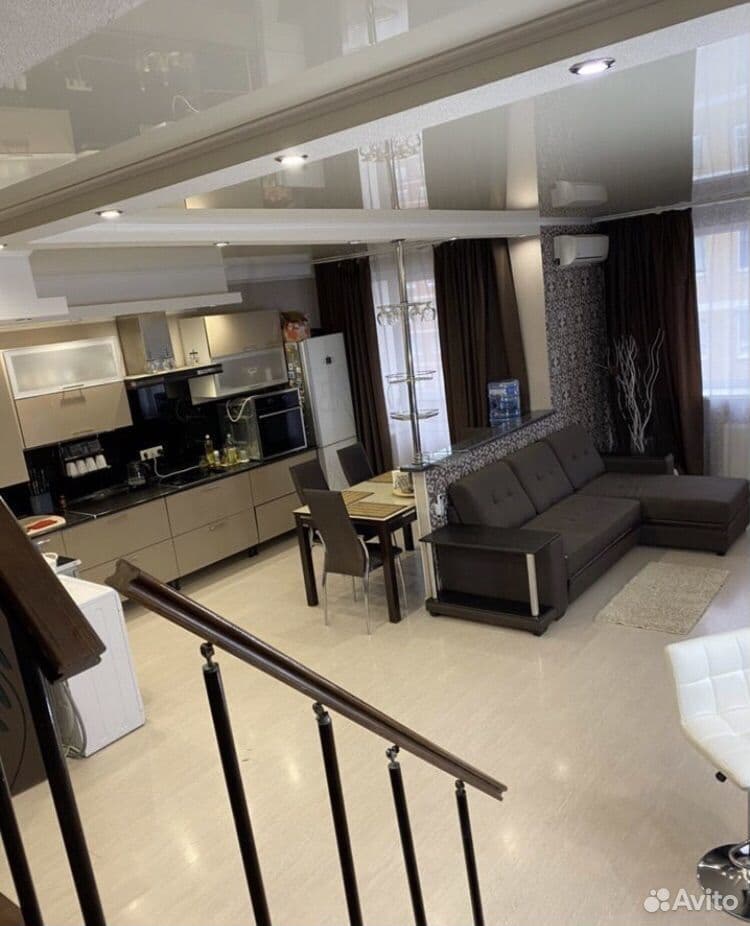 Продается 3-комн. квартира, 92.8 м²
