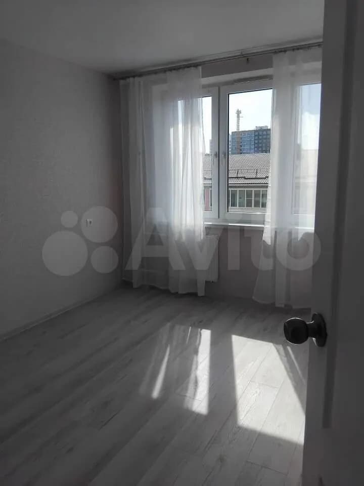 Продается 2-комн. квартира, 58 м² — фото 4