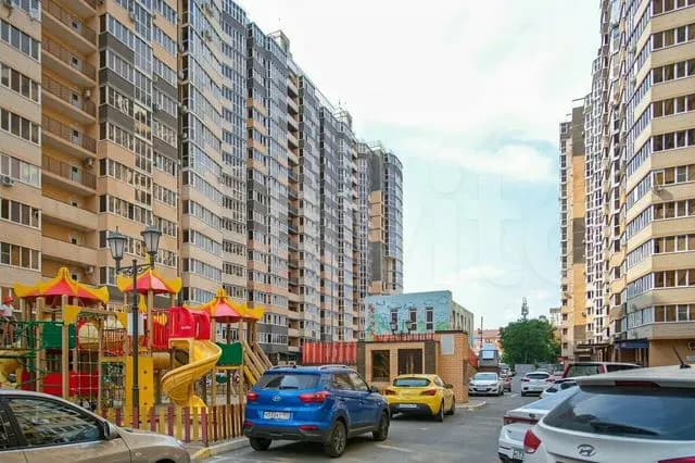 Продается 2-комн. квартира, 61.3 м²