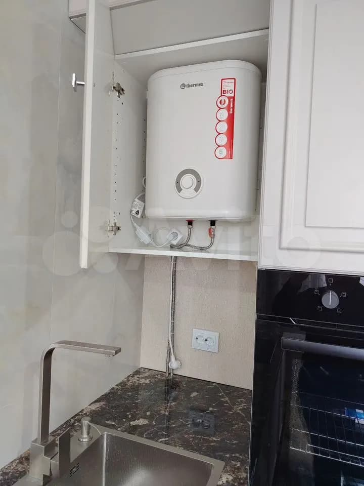 Продается 1-комн. квартира, 42 м² — фото 3