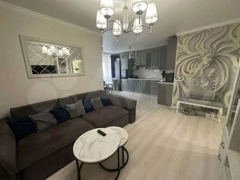 Продается 1-комн. квартира, 41.9 м²