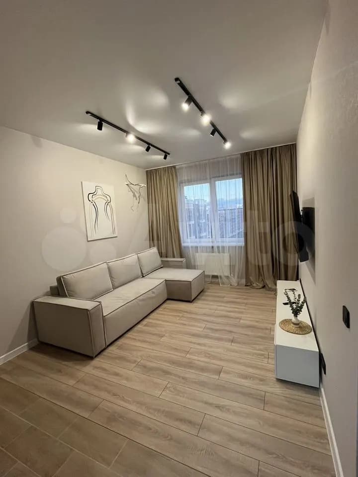 Продается 2-комн. квартира, 48.8 м² — фото 2