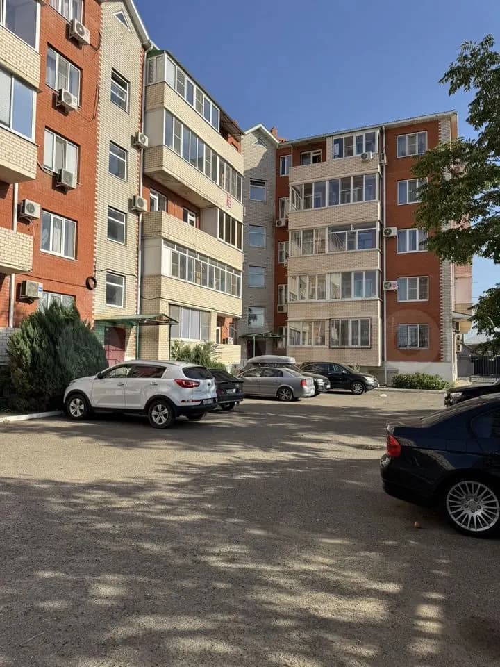 Продается 2-комн. квартира, 71.2 м²