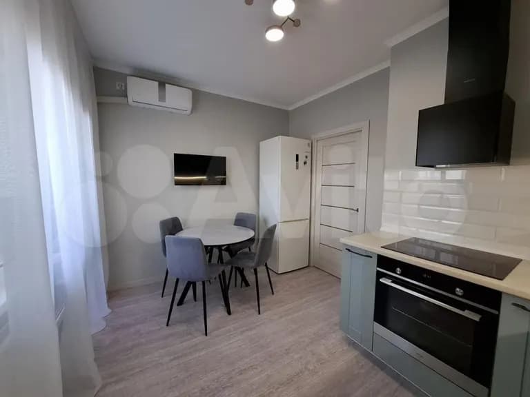 Продается 2-комн. квартира, 63 м² — фото 2
