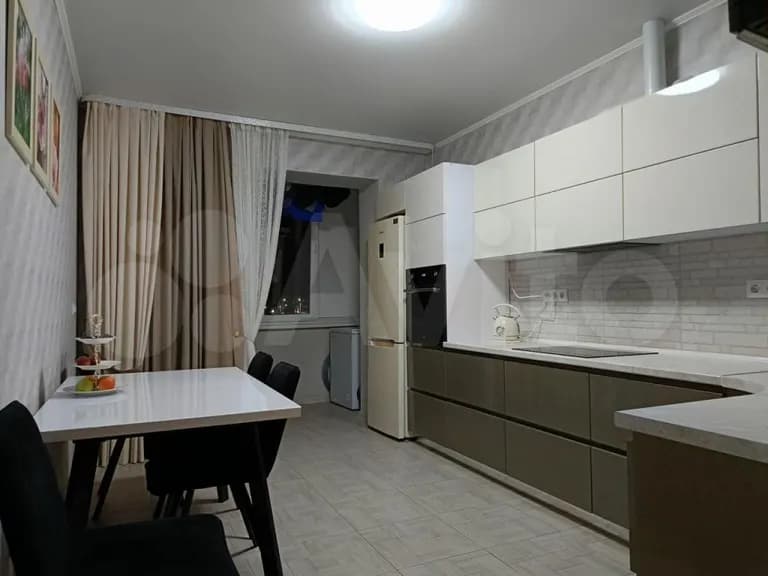 Продается 2-комн. квартира, 62 м²