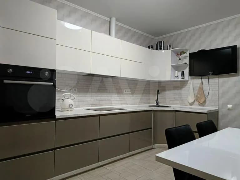 Продается 2-комн. квартира, 62 м² — фото 2