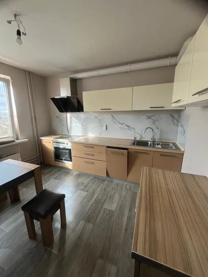 Продается 2-комн. квартира, 59.6 м² — фото 2