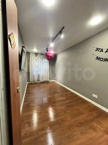 Продается 3-комн. квартира, 57.6 м²