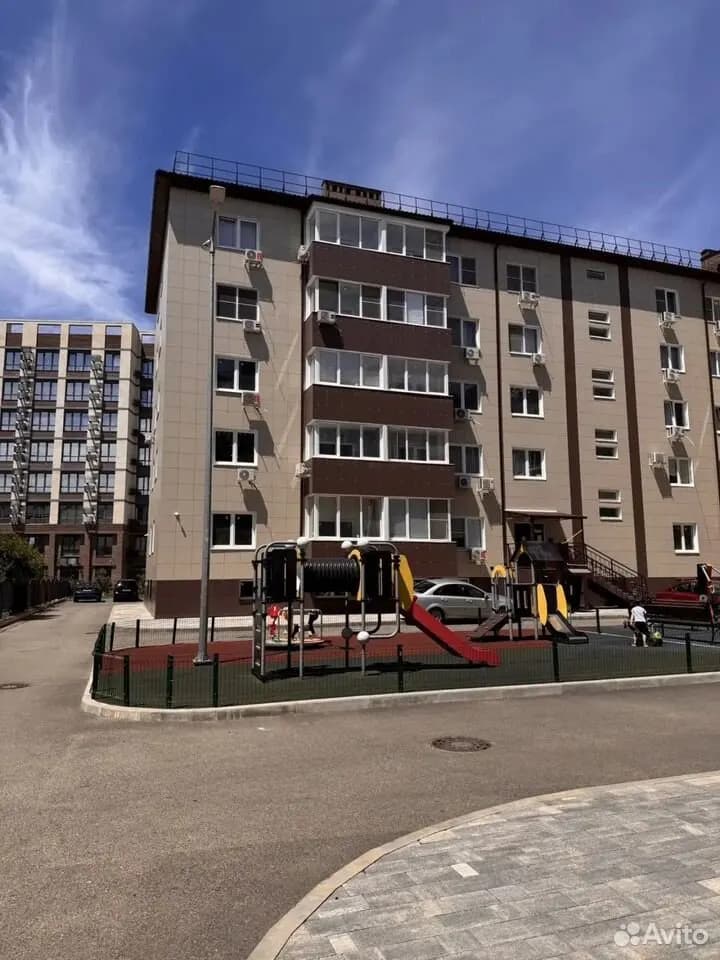 Продается 2-комн. квартира, 62 м² — фото 2