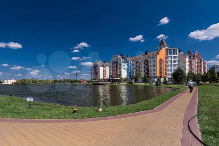 Продается 2-комн. квартира, 69 м²