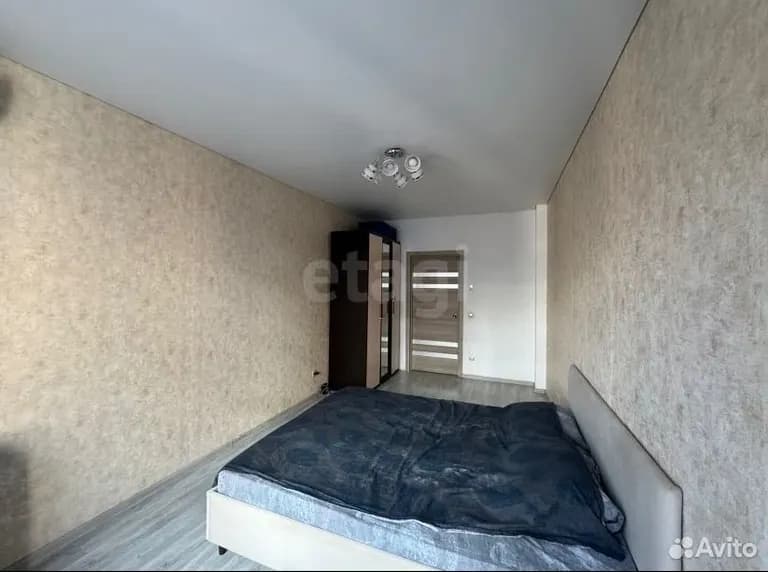 Продается 2-комн. квартира, 57.5 м²