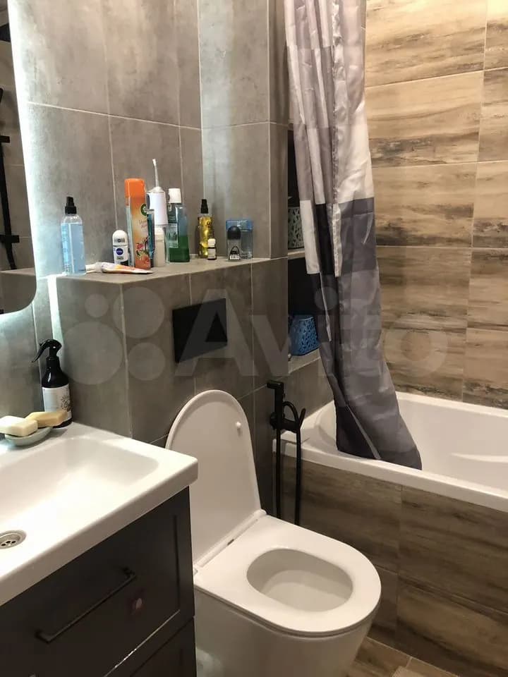 Продается 2-комн. квартира, 55.2 м² — фото 2