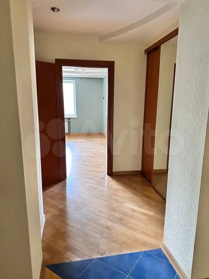 Продается 4-комн. квартира, 234 м² — фото 3