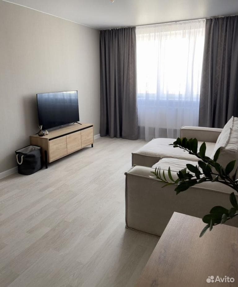 Продается 1-комн. квартира, 41.9 м² — фото 2