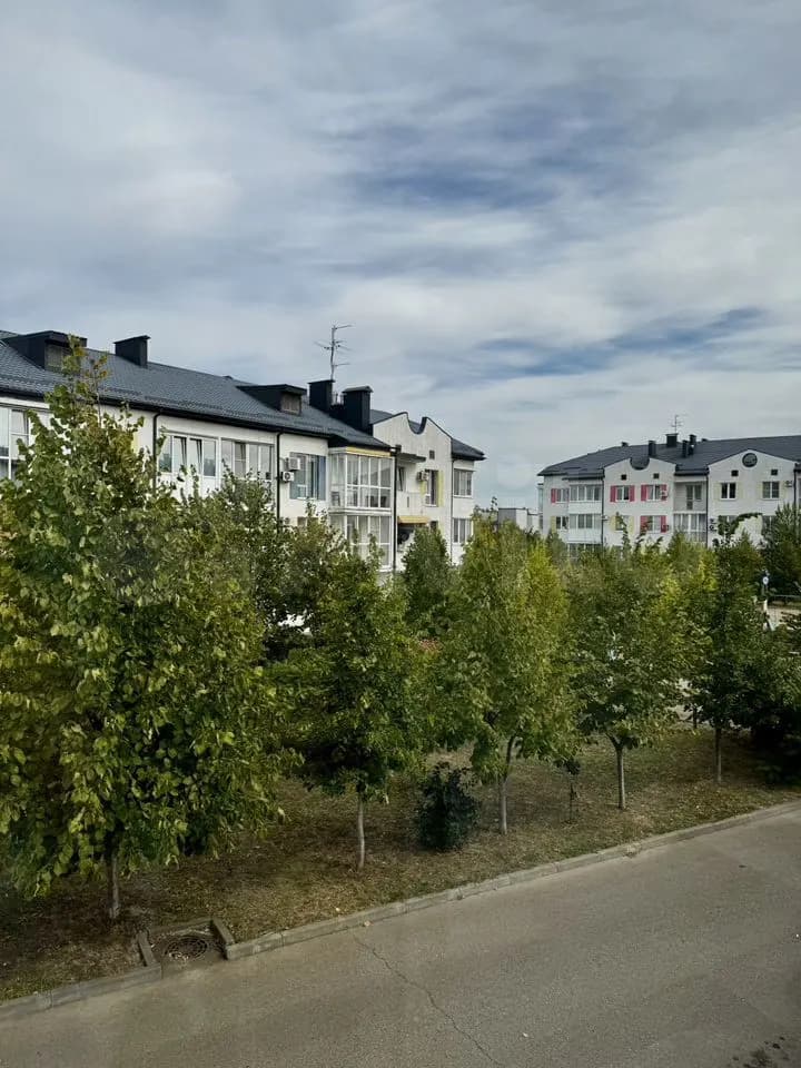Продается 2-комн. квартира, 57.7 м²