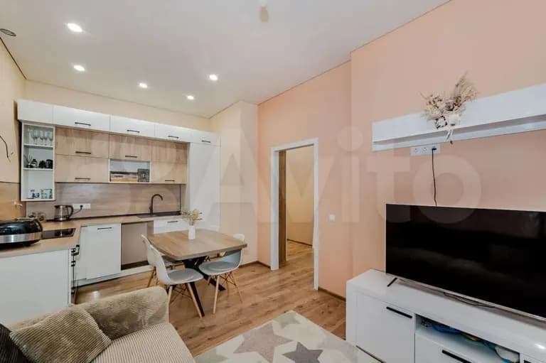 Продается 3-комн. квартира, 69.2 м²
