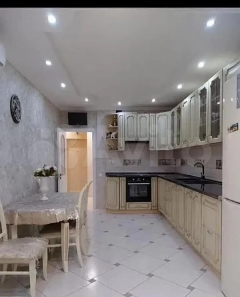 Продается 1-комн. квартира, 47 м² — фото 2