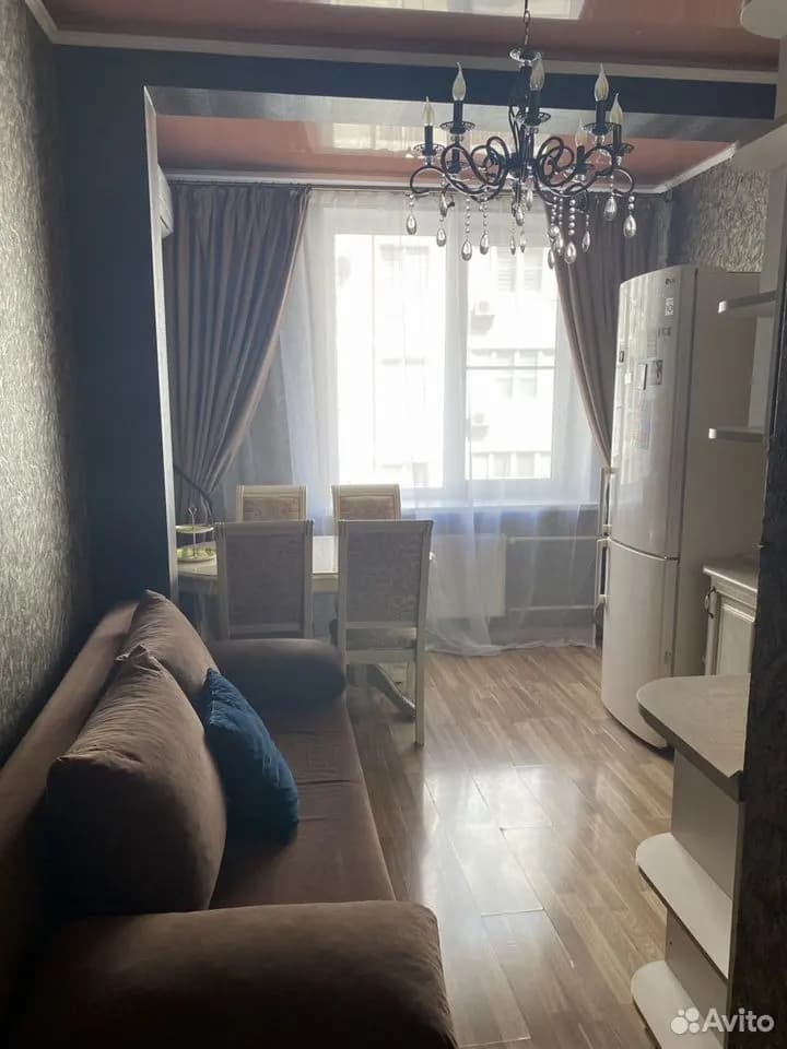 Продается 1-комн. квартира, 42.4 м² — фото 2