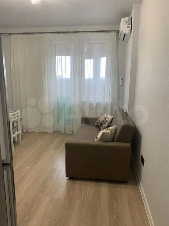 Продается 1-комн. квартира, 43 м² — фото 4