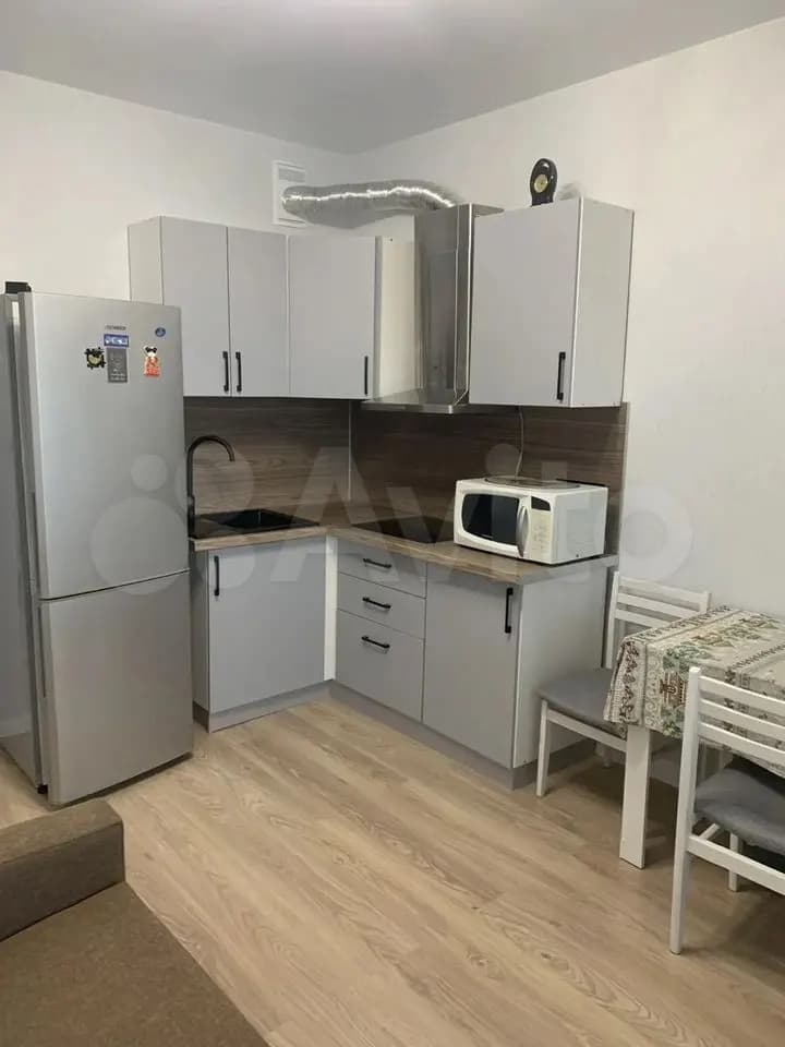 Продается 1-комн. квартира, 43 м² — фото 5