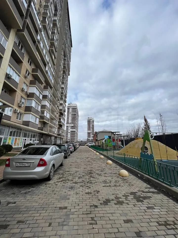 Продается 2-комн. квартира, 66.9 м² — фото 2