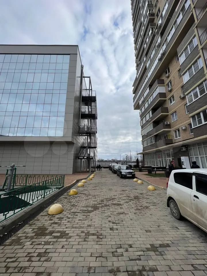 Продается 2-комн. квартира, 66.9 м² — фото 3
