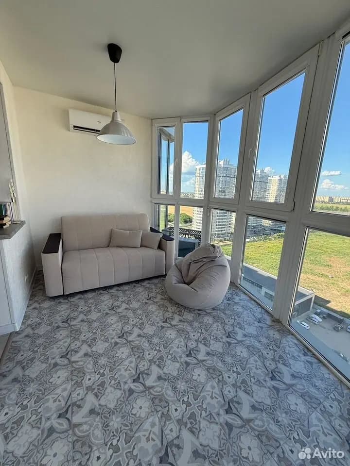 Продается 2-комн. квартира, 64 м²