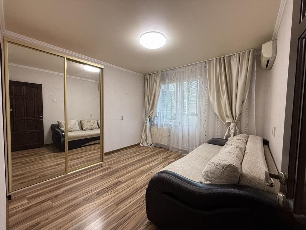 Продается 2-комн. квартира, 62.2 м²