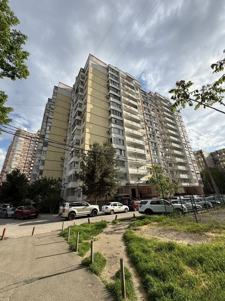 Продается 2-комн. квартира, 62.2 м² — фото 2